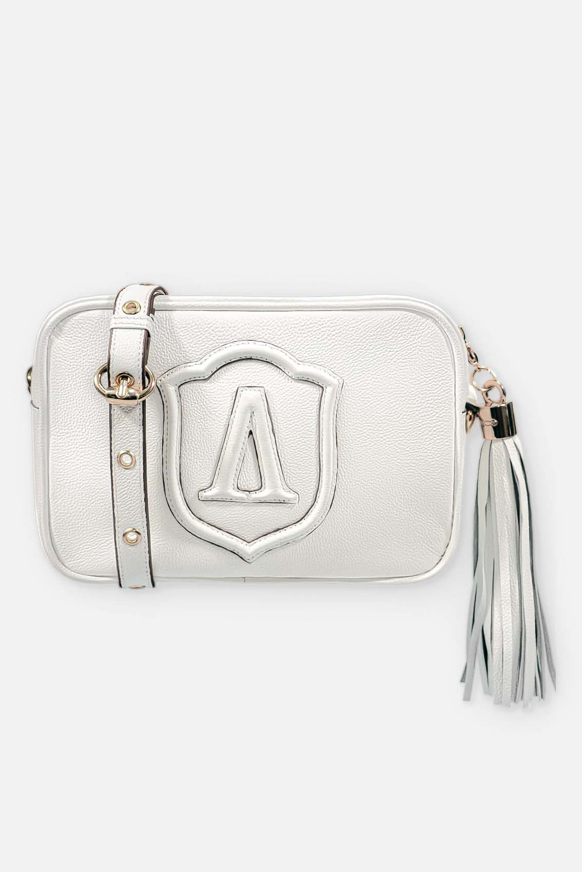 Shoulder bag made of leather with tassel