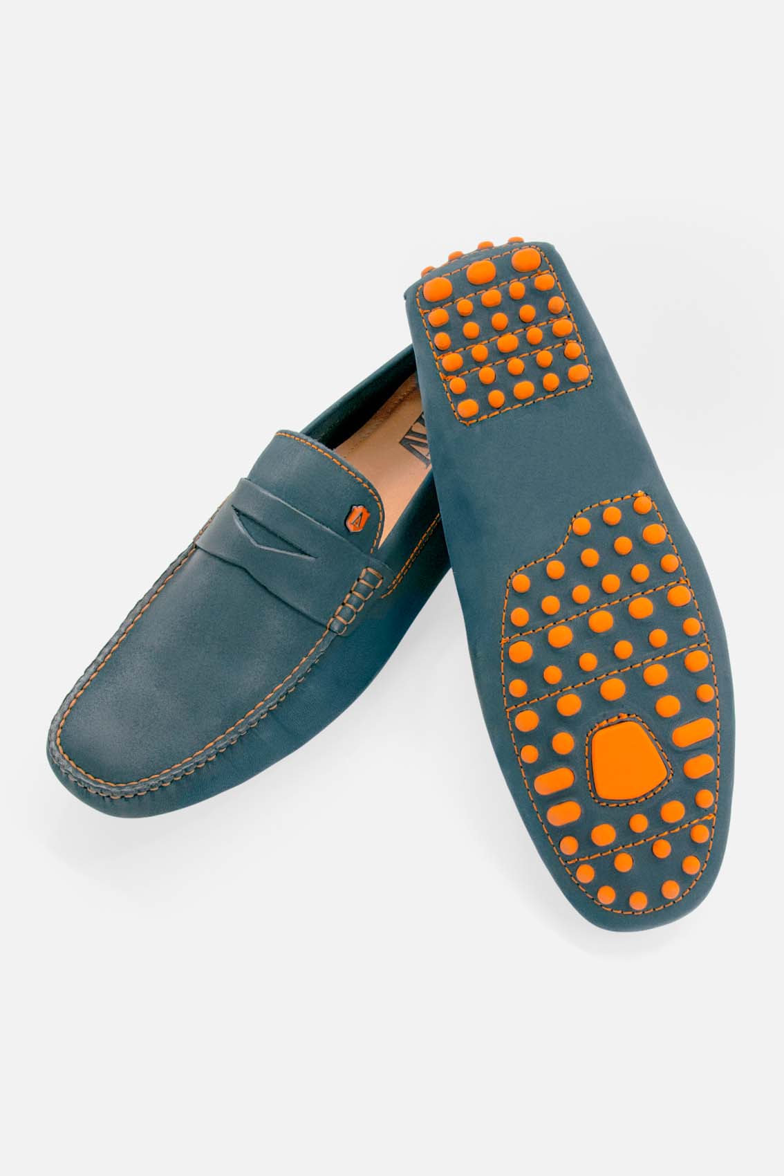 Men's moccasins made of suede with nubbed sole
