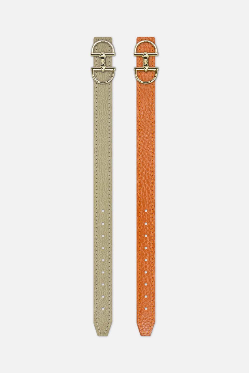 Jewelry bracelet made of leather with a snaffle as a clasp and a box