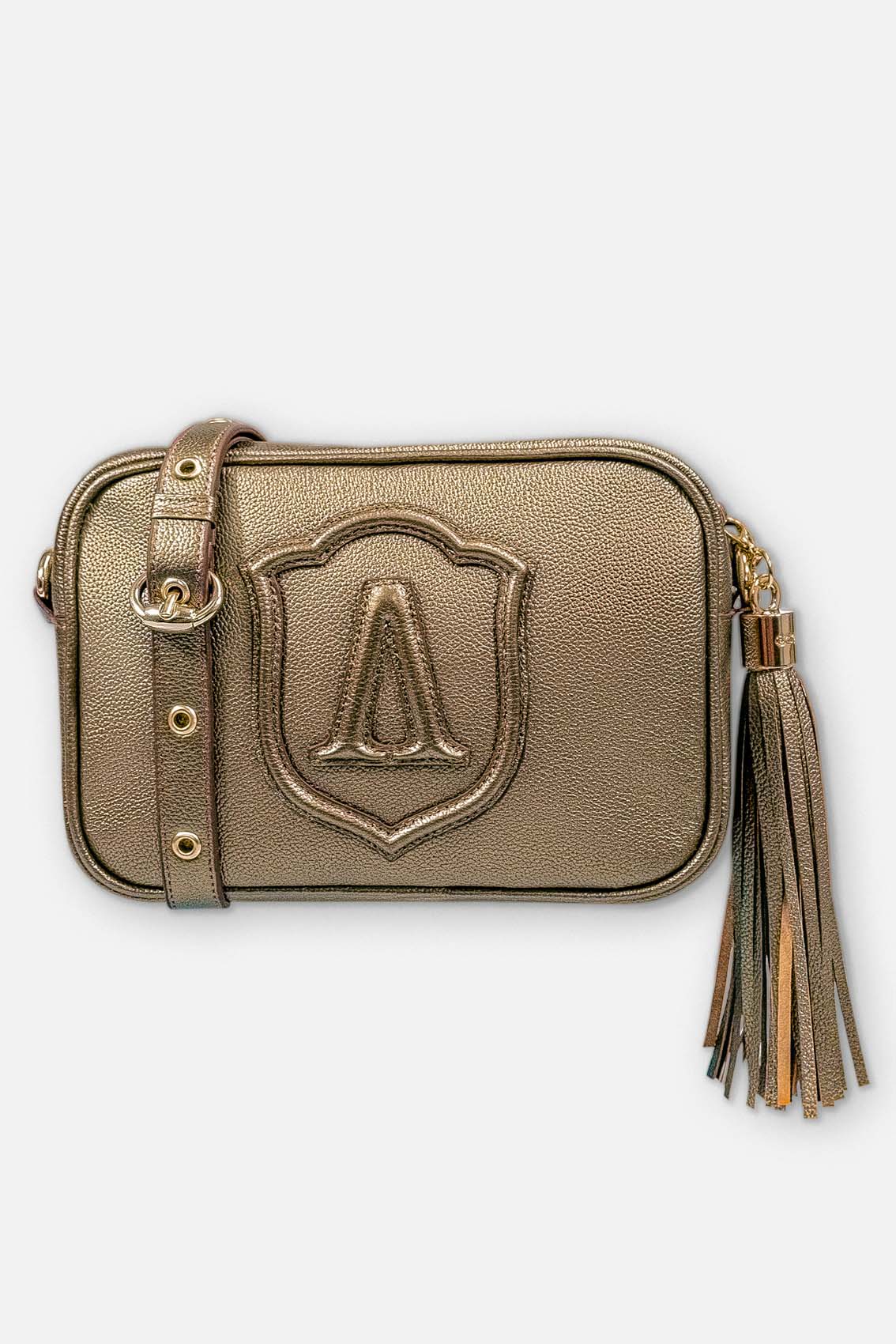 Shoulder bag made of leather with tassel